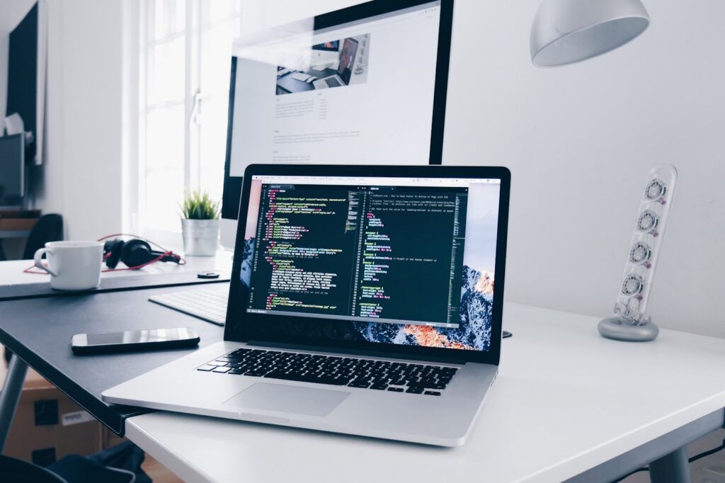 AI Website Builder or Professional Developer: What Should a Business Choose?